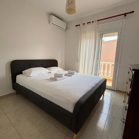 Apartamento Peters Iraklitsa